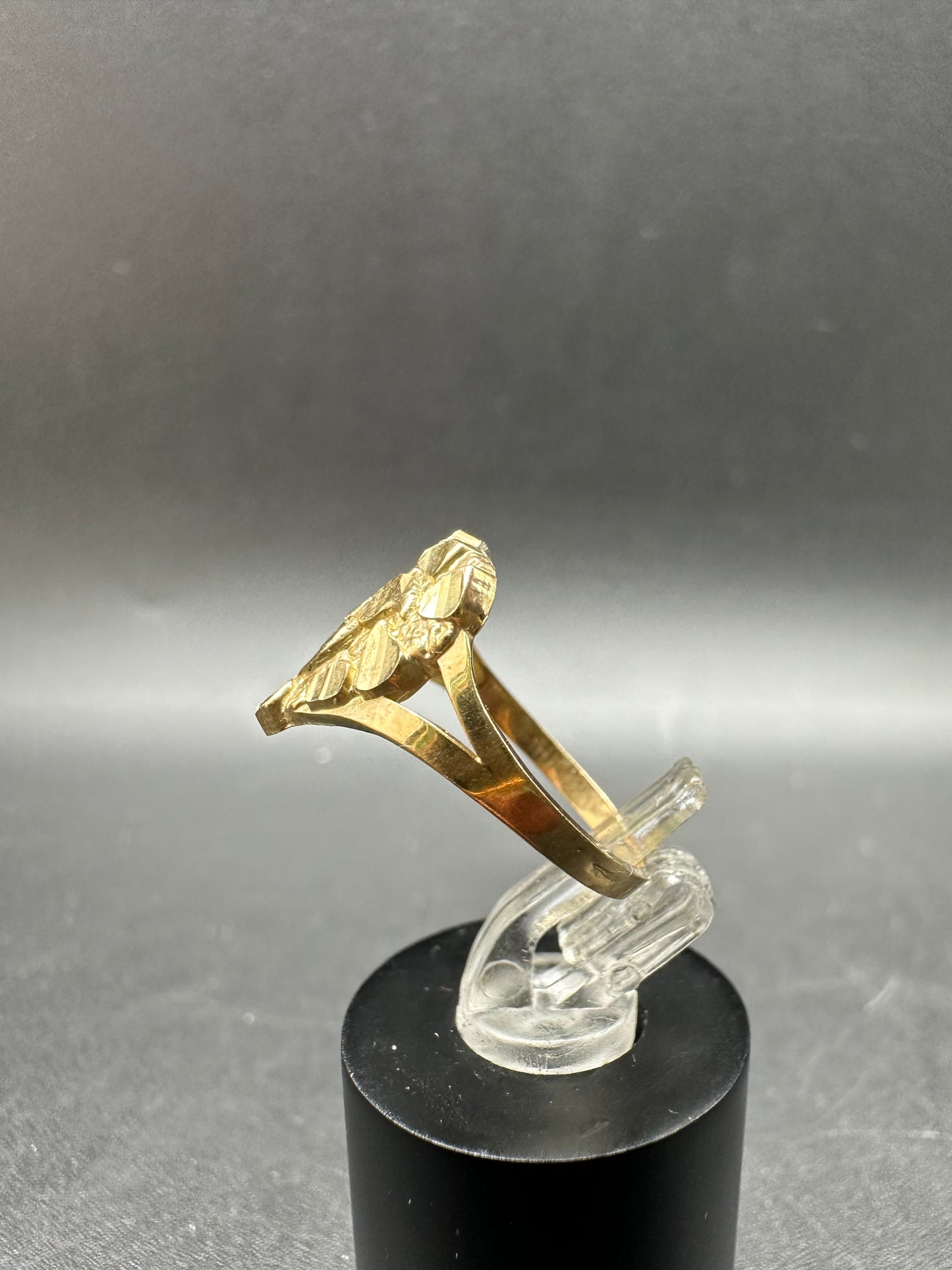 10K Gold Heart Ring
