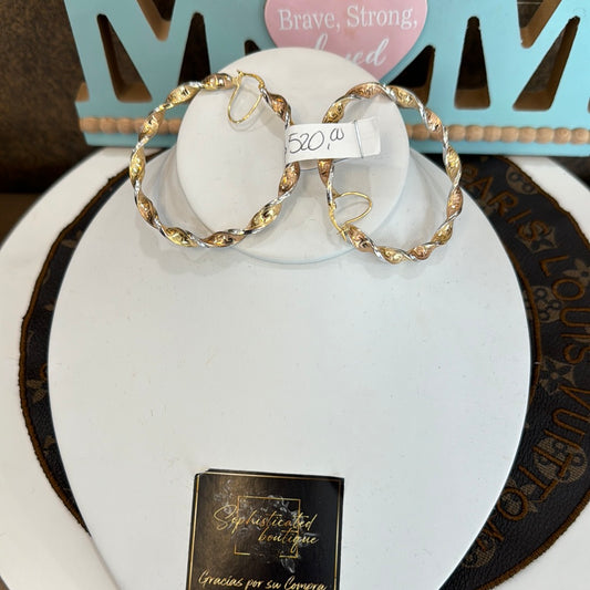 Gold earrings hoops